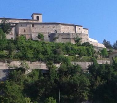 Bilocale in vendita a Cascia (Perugia), via roma 21