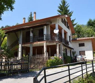 Casa indipendente in vendita a Calizzano (Savona)