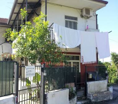 Casa indipendente in vendita a Santi Cosma e Damiano, Frazione Grunuovo