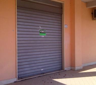 Negozio in vendita a Nettuno (Roma)