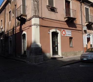 Negozio in vendita a Catania, Zona Borgo
