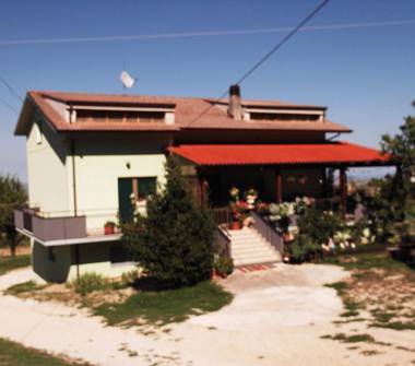 Casa indipendente in vendita a Civitella del Tronto, Frazione Collebigliano