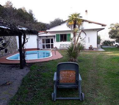 Villa in vendita a Imperia, Frazione Piani