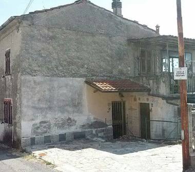 Quadrilocale in vendita a Aulla, Frazione Quercia