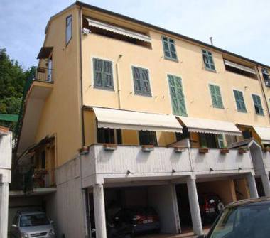 Appartamento in vendita a Genova, Zona Quinto