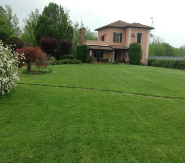 Villa in vendita a Portalbera (Pavia)