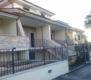 Villetta a schiera in vendita a Fiumicino, Frazione Casale Dell'aranova