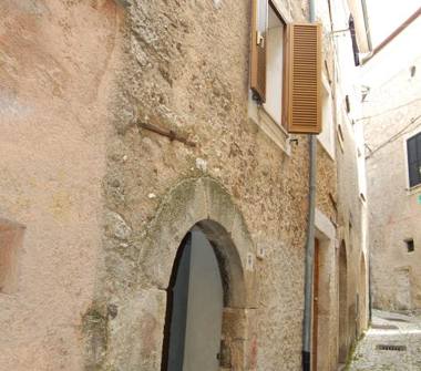 Casa indipendente in vendita a San Donato Val di Comino (Frosinone)