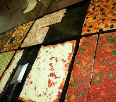 Pizzeria d'asporto in vendita a Roma, Zona Tuscolano