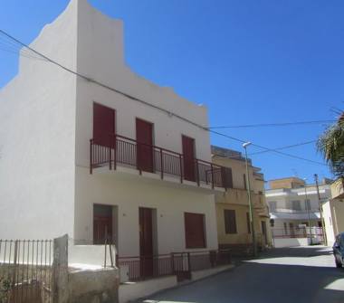 Casa indipendente in vendita a Castelvetrano, Frazione Marinella