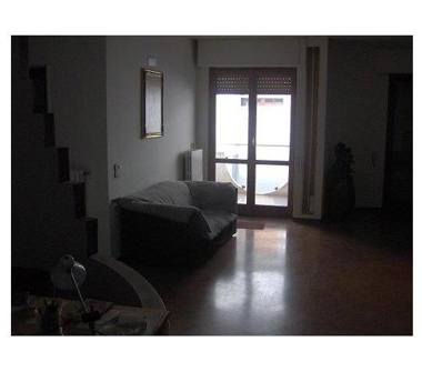 Casa indipendente in vendita a Canosa di Puglia (Barletta-Andria-Trani)