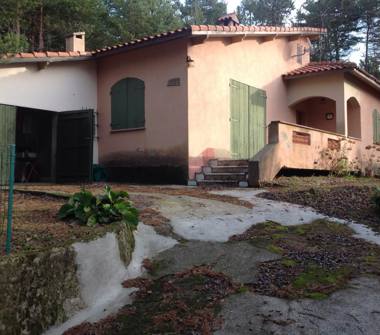 Villa in vendita a Bajardo (Imperia)