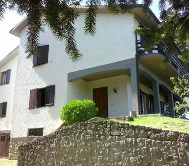 Casa indipendente in vendita a Castel del Piano (Grosseto)