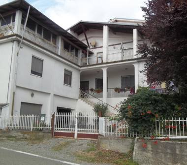 Casa indipendente in vendita a Alice Bel Colle, Frazione Stazione Di Alice Bel Colle