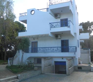 Casa indipendente in vendita a Bari, Zona Torre a Mare