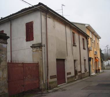 Casa indipendente in vendita a Dosolo (Mantova)