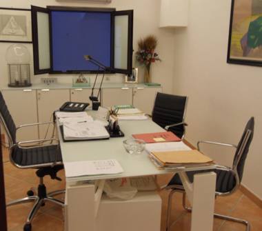 Showroom in vendita a Palermo, Zona San Lorenzo