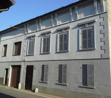 Casa indipendente in vendita a Valfenera (Asti)