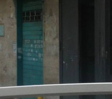 Negozio in vendita a Napoli, Zona Secondigliano