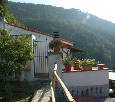 Villa in vendita a La Spezia, Zona Biassa