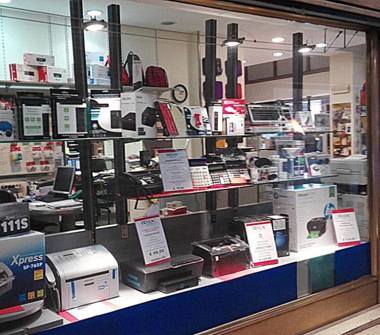  Attività commerciale in vendita a Bologna, Zona Centro Storico