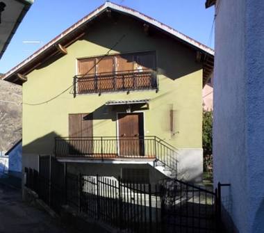 Casa indipendente in vendita a Vobbia, Frazione Vallenzona