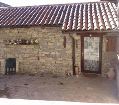 Casa indipendente in vendita a Cuneo (Cuneo)