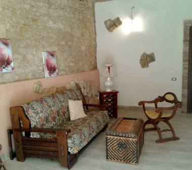 Bilocale in vendita a Casale Marittimo (Pisa)