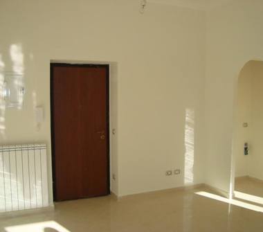 Trilocale in vendita a Roma, Zona Tomba Di Nerone