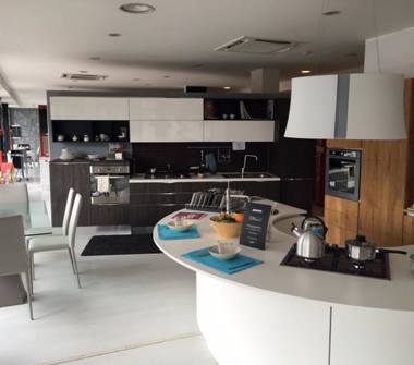 Negozio in affitto a Roma, Zona Torvergata