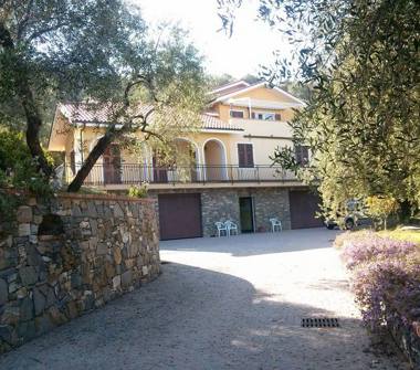 Affitto Villa Vacanze a Imperia, Frazione Poggi