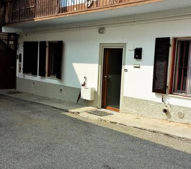 Bilocale in vendita a Cocquio-Trevisago (Varese)
