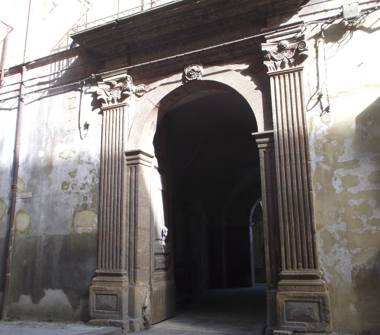 Palazzo/Stabile in vendita a Piazza Armerina (Enna)