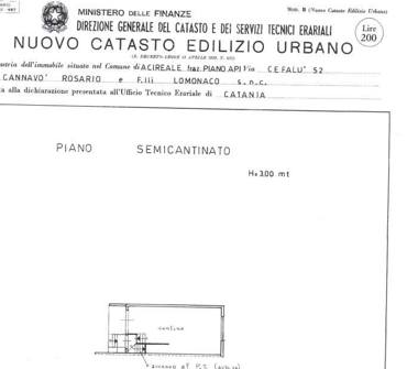 Magazzino in vendita a Acireale, Frazione Piano D'api