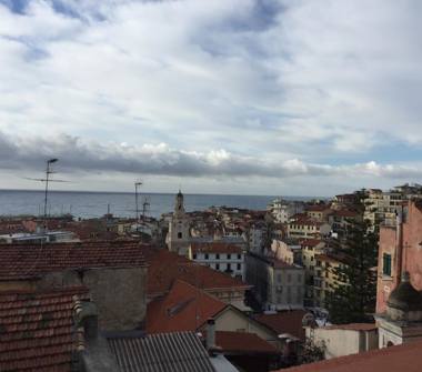 Trilocale in vendita a Sanremo (Imperia)