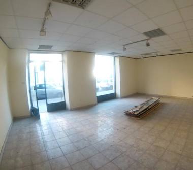 Negozio in vendita a Torino, Zona Barriera Milano