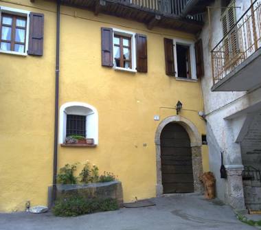 Rustico/Casale in vendita a Pertica Alta, Frazione Noffo