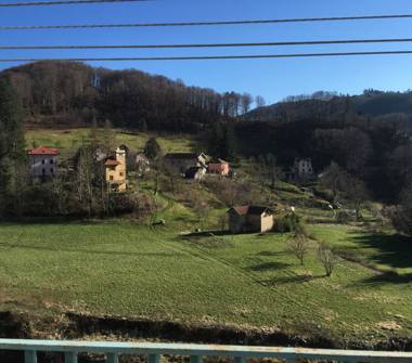 Palazzo/Stabile in vendita a Masone, Frazione La Cappelletta Di Masone