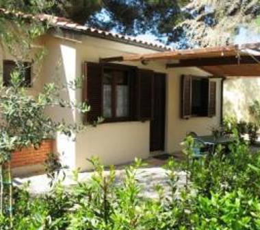 Bungalow in vendita a Piombino, Frazione Riotorto