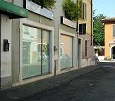 Negozio in vendita a Manerbio (Brescia)