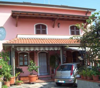 Villetta a schiera in vendita a Castelnuovo Magra, Frazione Molicciara