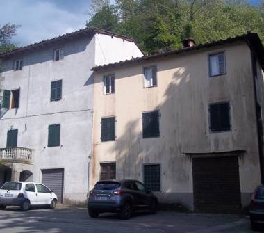 Casa indipendente in vendita a Bagni di Lucca (Lucca)
