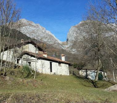 Baita/Chalet/Trullo in vendita a Lozio (Brescia)