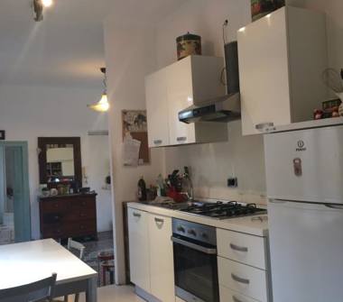 Appartamento in vendita a Genova, Zona Rivarolo