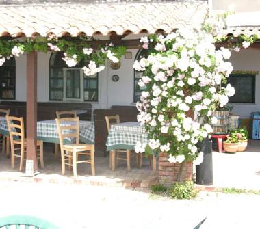 Albergo/Struttura ricettiva in vendita a Futani, Frazione Castinatelli