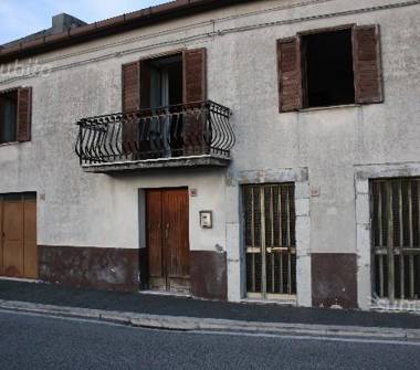 Casa indipendente in vendita a Rionero Sannitico (Isernia)