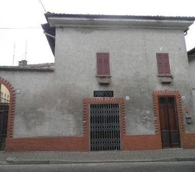 Rustico/Casale in vendita a Breme (Pavia)