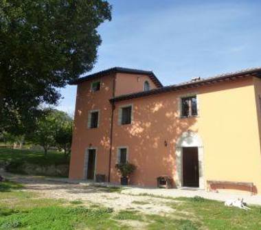Casa indipendente in vendita a San Severino Marche, Frazione Portolo