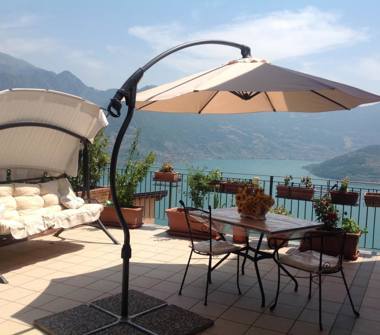 Villetta a schiera in vendita a Parzanica, Frazione Acquaiolo