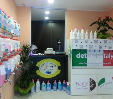  Attività commerciale in vendita a Somma Lombardo (Varese)